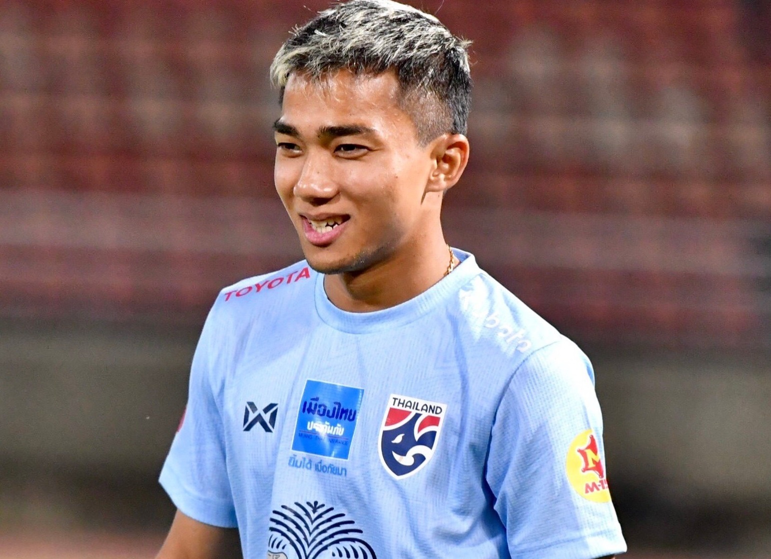 Gia tri doi hinh tuyen Thai Lan hon 6 lan Viet Nam hinh anh