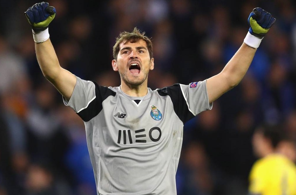 Iker Casillas quyet dinh giai nghe o tuoi 38 hinh anh