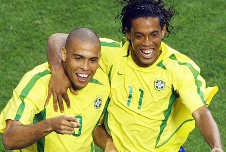 Ronaldinho va cac nha vo dich World Cup 2002 gio o dau? hinh anh