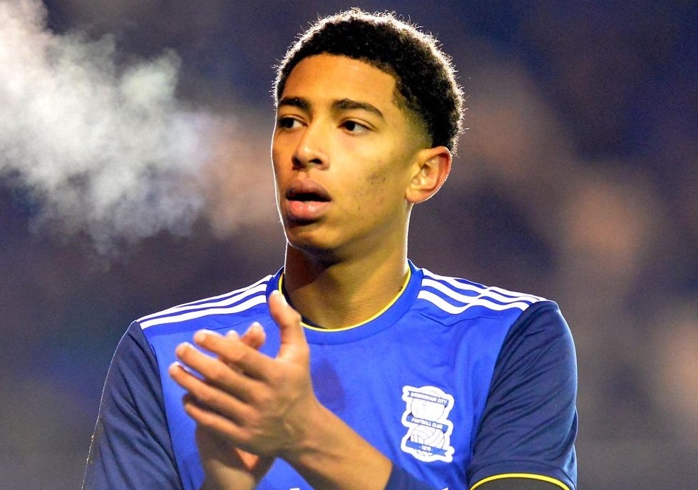 CLB dau tien o Anh de nghi cau thu giam luong hinh anh