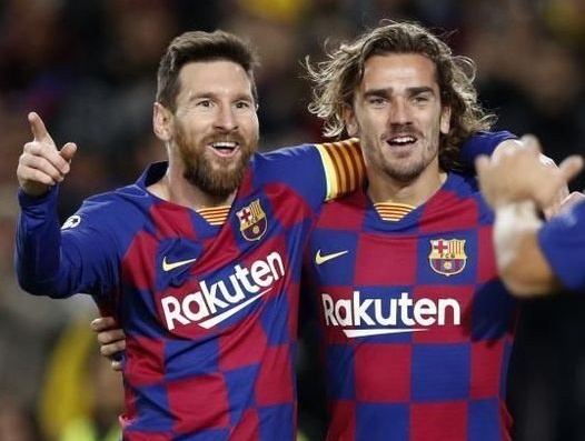 Dan sao Barca khong chap nhan giam luong hinh anh