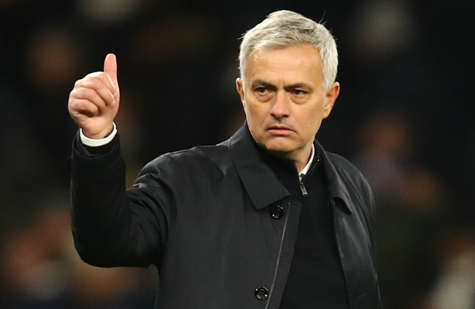 Mourinho len tieng sau lum xum voi cau thu dat nhat Tottenham hinh anh