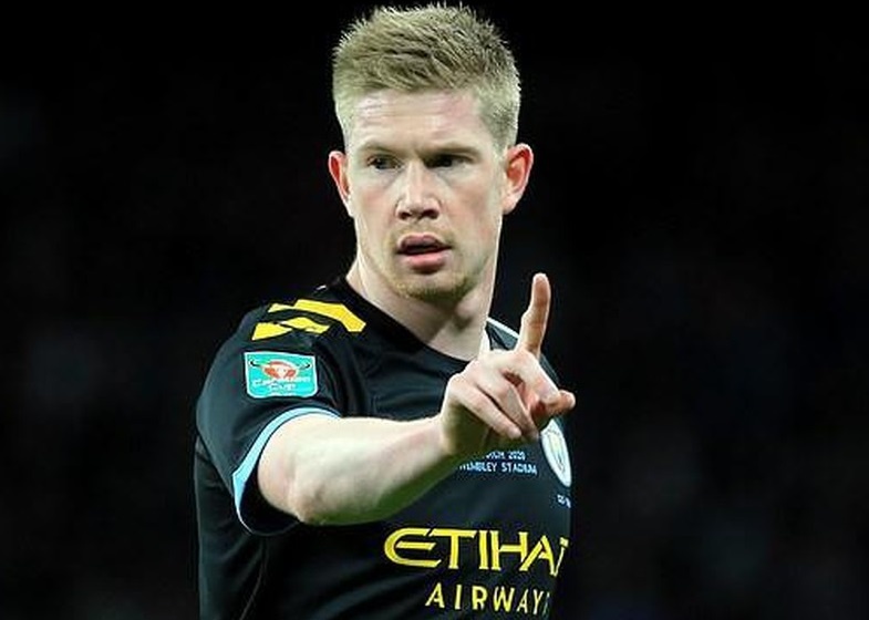 De Bruyne ung ho huy Premier League mua nay hinh anh