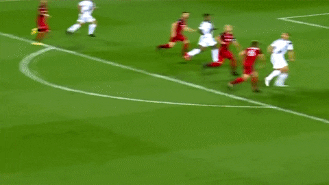 Ibrahimovic va 5 ban thang dam chat vo thuat tren san co hinh anh