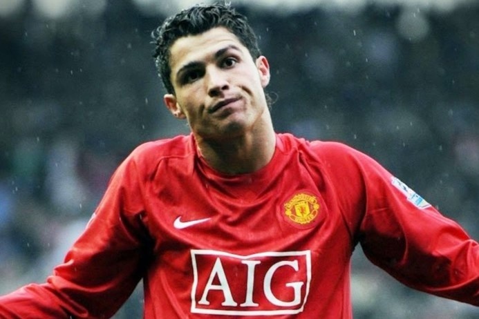 BLV Quang Huy: 'Ronaldo vi dai nhat lich su Premier League' hinh anh