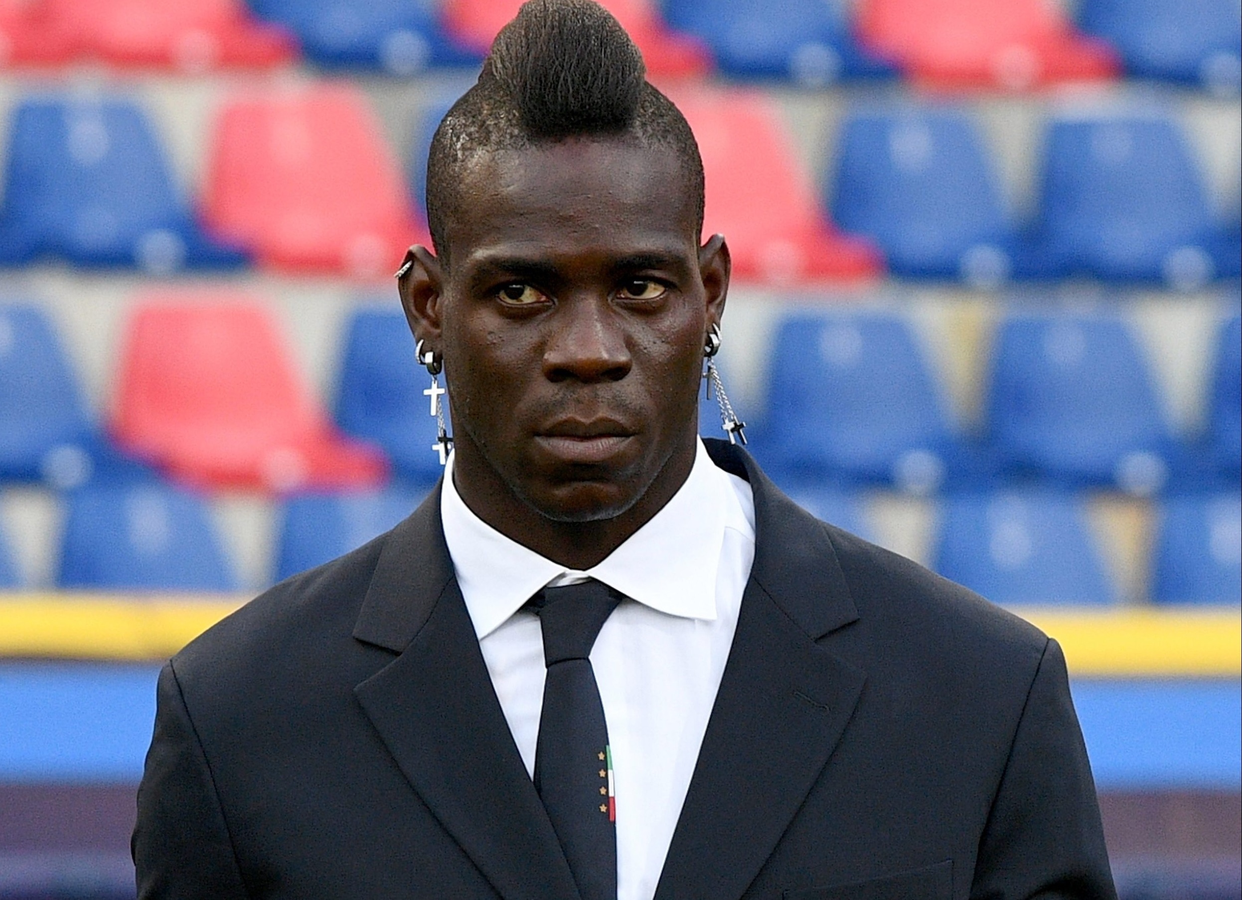 Su nghiep bi kich cua 7 cau thu nhan giai 'Cau be vang' hinh anh