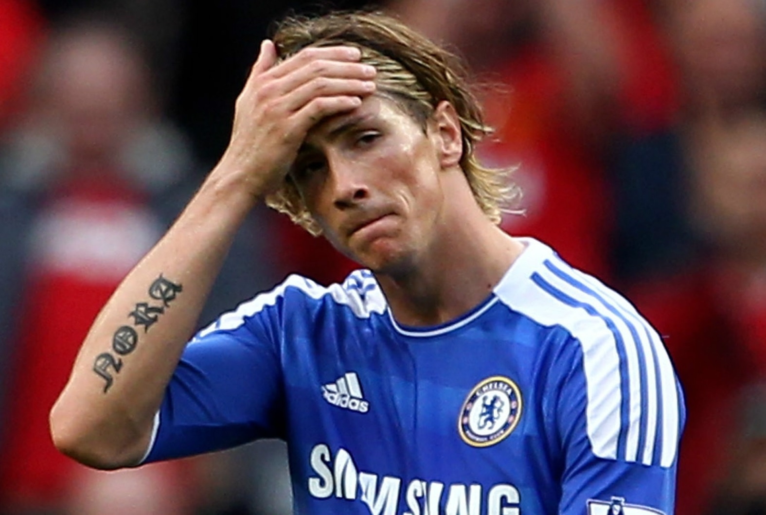 Torres va nhung cau thu chiu 'loi nguyen so 9' o Chelsea hinh anh