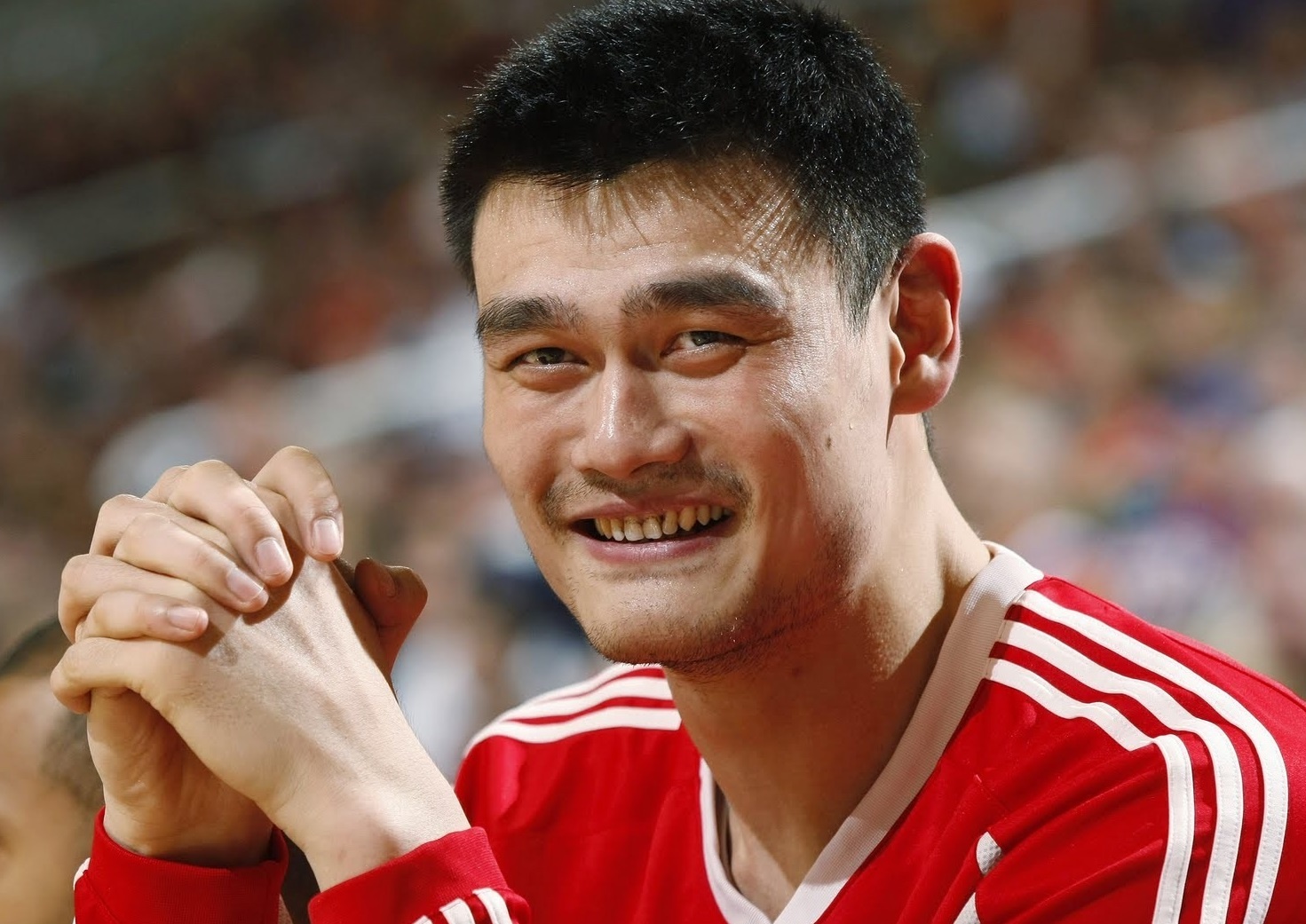 Yao Ming - vua bong ro Trung Quoc voi chieu cao 2,29 m hinh anh