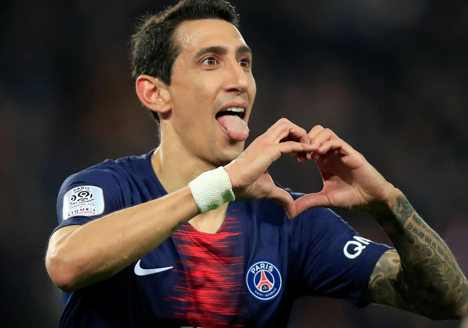 So phan trai nguoc cua 10 cau thu bi Van Gaal day khoi MU hinh anh