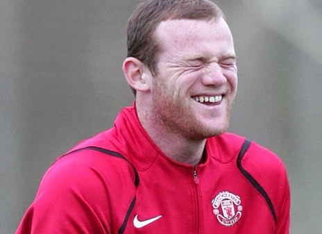 Pha dan xep da phat goc lau ca cua Rooney va Giggs hinh anh