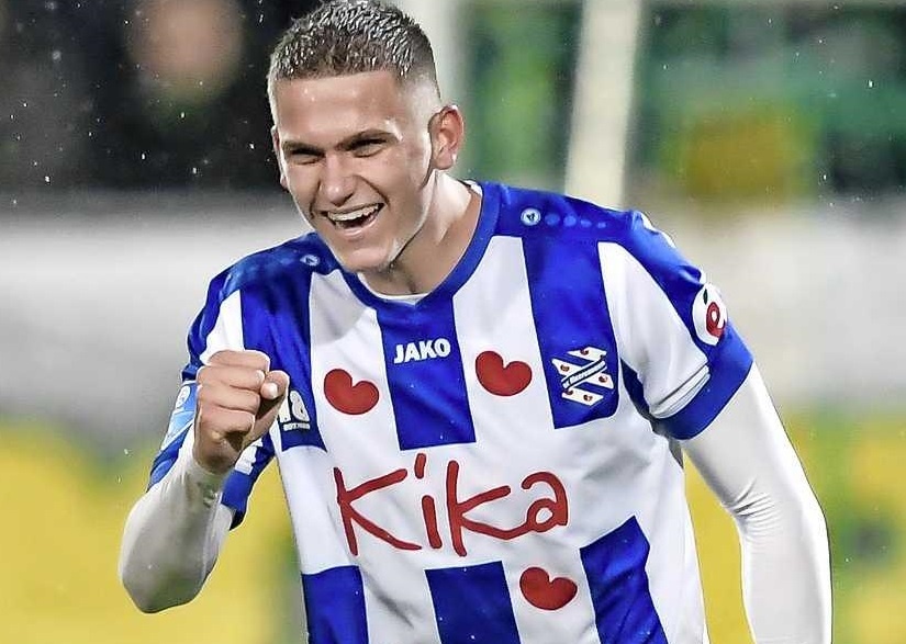 SC Heerenveen chia tay tru cot hang phong ngu hinh anh