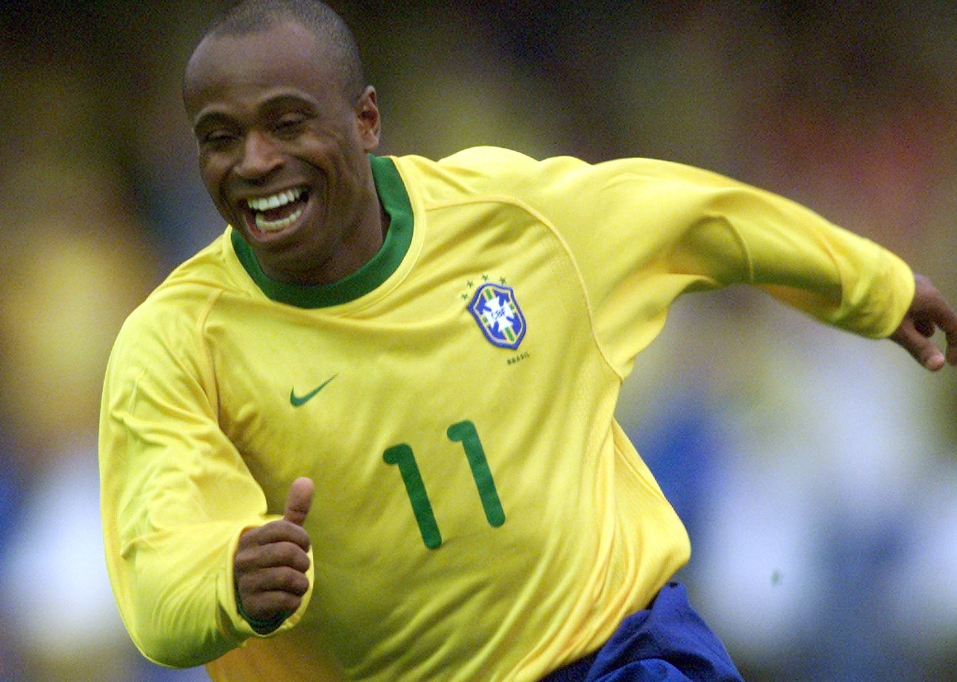 Su nghiep cua tien dao tuyen bo gioi hon Ronaldo va Messi hinh anh