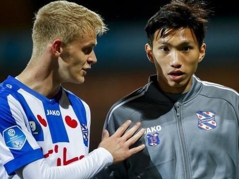 Heerenveen chieu mo it nhat 2 cau thu cho hang phong ngu hinh anh