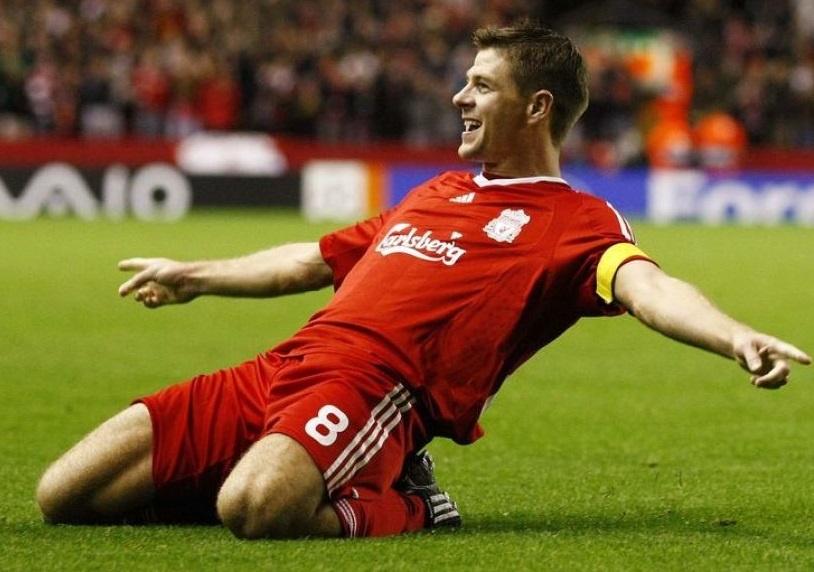 Cu sut xa dep nhat su nghiep cua Steven Gerrard hinh anh
