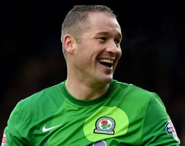 Cuu thu mon Paul Robinson den Viet Nam ngay 4/11 hinh anh