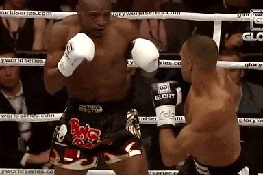 Pha tung nguoi knock-out tao bao nhat lich su kickboxing hinh anh