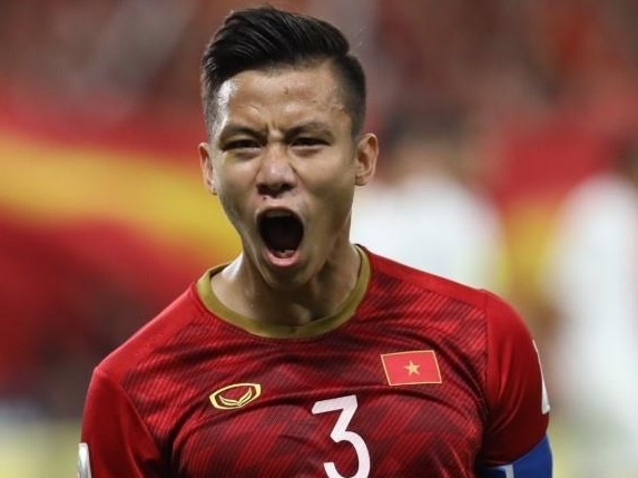 'Que Ngoc Hai sa sut chua phai dieu dang ngai voi HLV Park' hinh anh