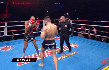 Vo si nhan 25.000 USD sau man doi cong man nhan hinh anh