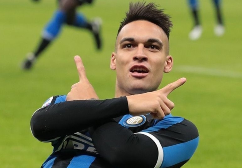 Barca tim ra phuong an chieu mo Lautaro Martinez hinh anh