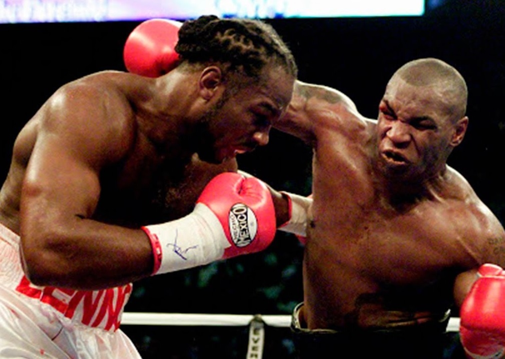 Mike Tyson bi knock-out trong tran dau 112 trieu euro hinh anh