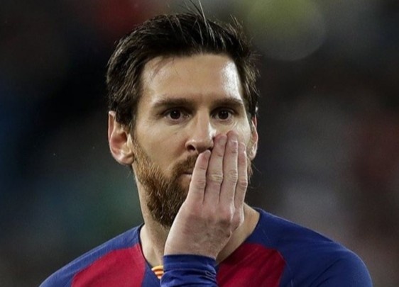 Lanh dao Barca tiet lo tuong lai cua Messi hinh anh