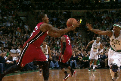 Cu up ro man nhan tu pha dan xep cua 4 ngoi sao NBA hinh anh