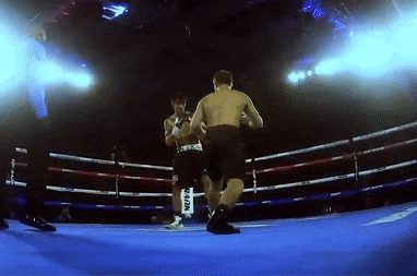 Hai vo si cung nga xuong trong tinh huong hy huu hinh anh