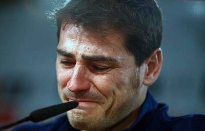 Iker Casillas tuyen bo giai nghe o tuoi 39 hinh anh