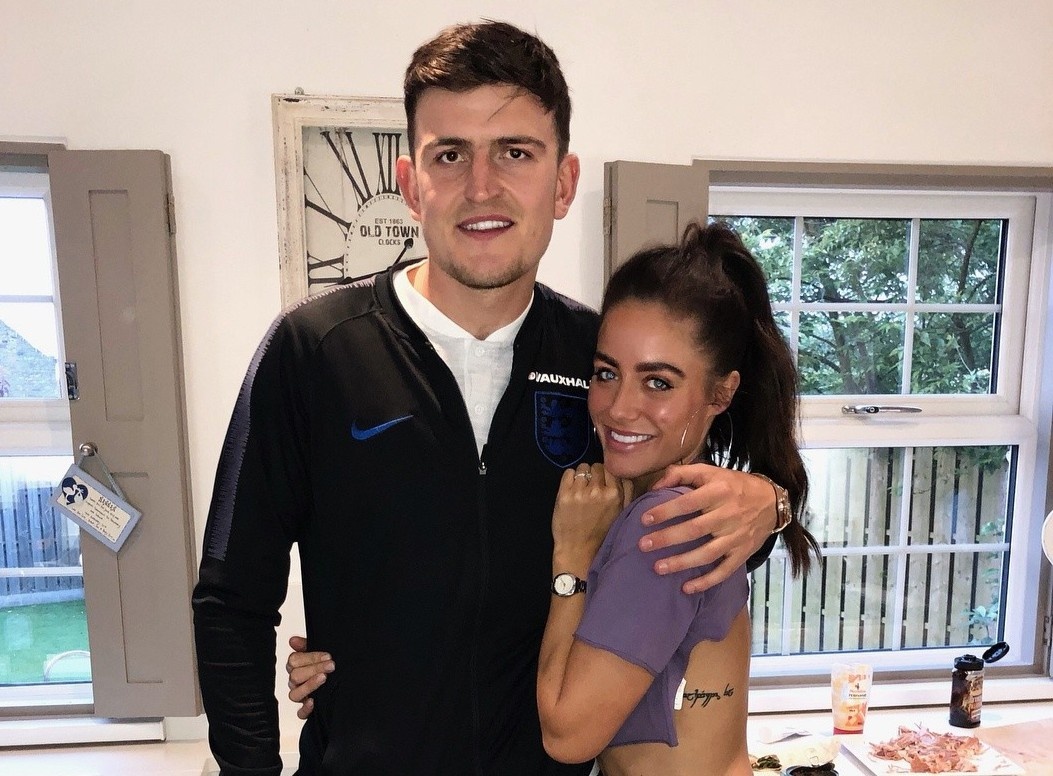 Moi tinh 9 nam cua Maguire voi ban gai co hoc van cao hinh anh