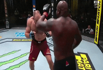 Vo si nang 120 kg de dang thang knock-out doi thu 43 tuoi hinh anh