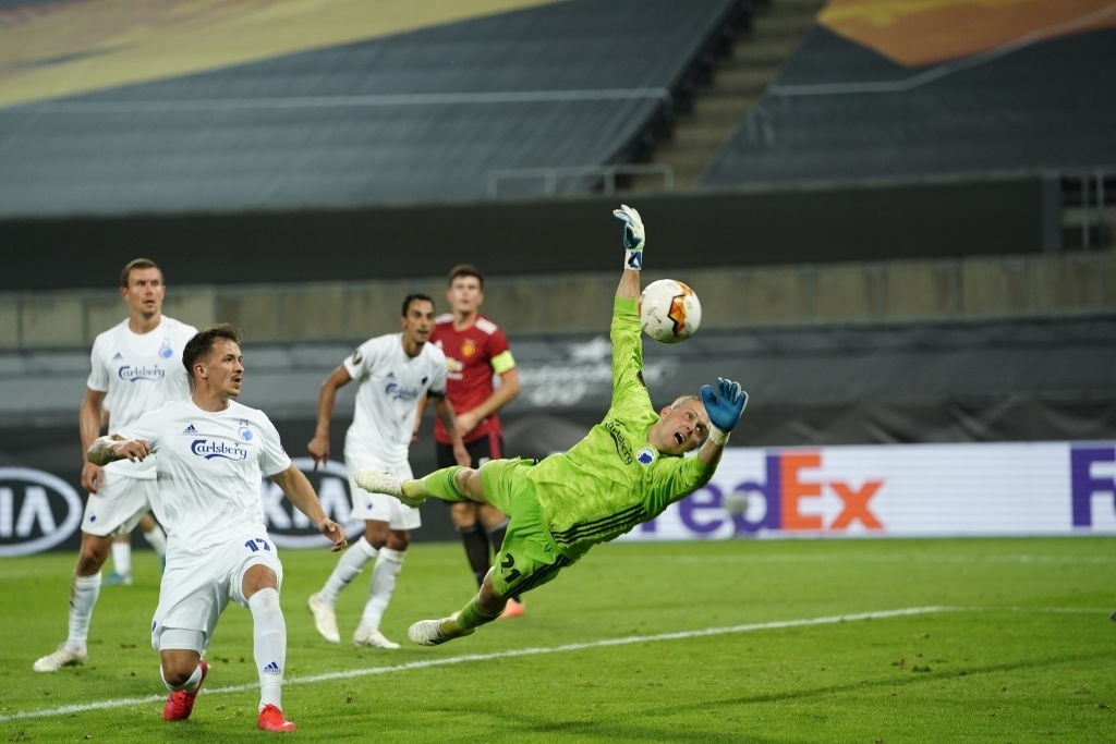 MU dau voi Copenhagen anh 8