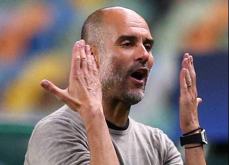 Pep Guardiola noi nong khi Sterling bo lo co hoi truoc gon trong hinh anh