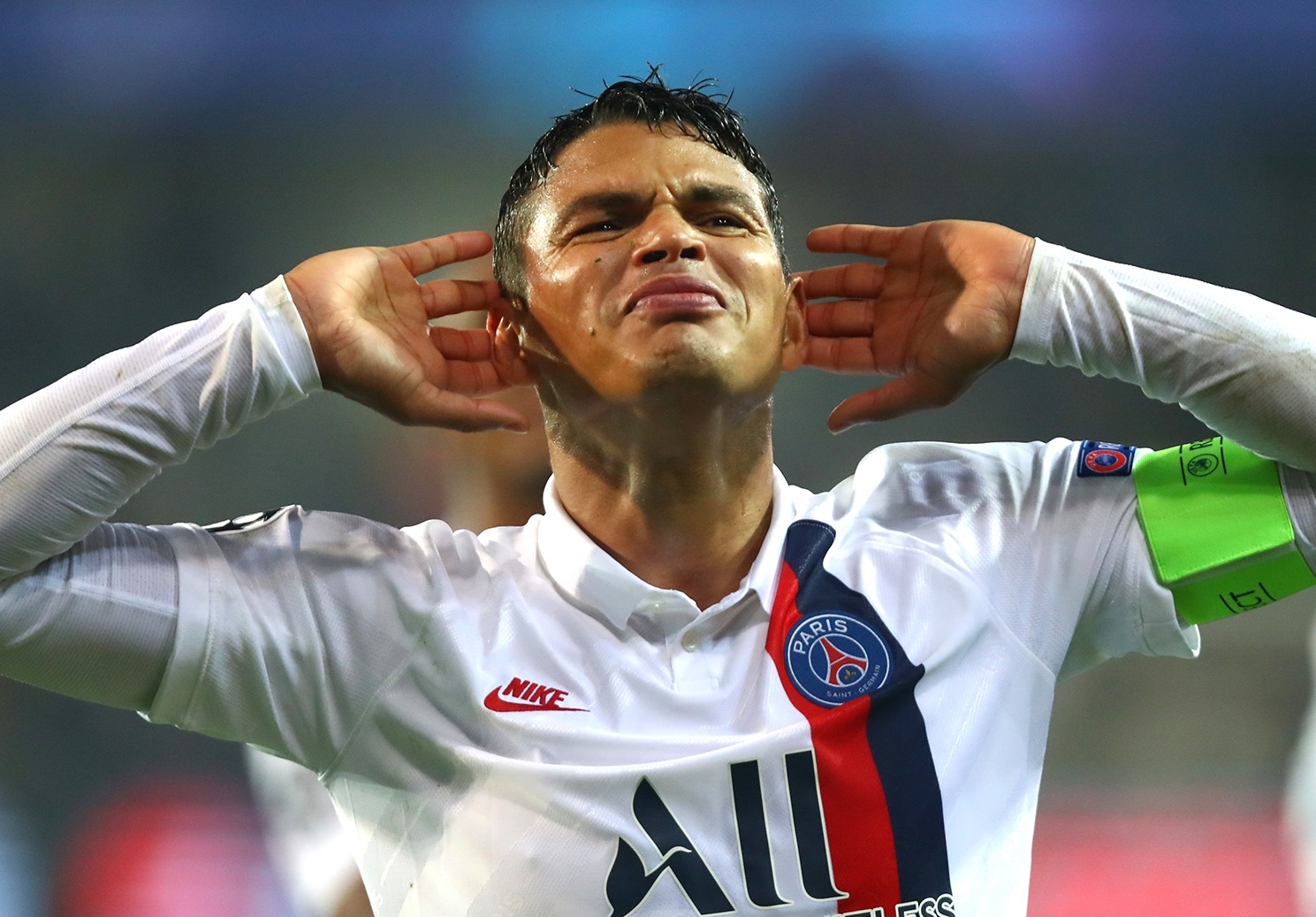 PSG ngan Thiago Silva den Chelsea hinh anh