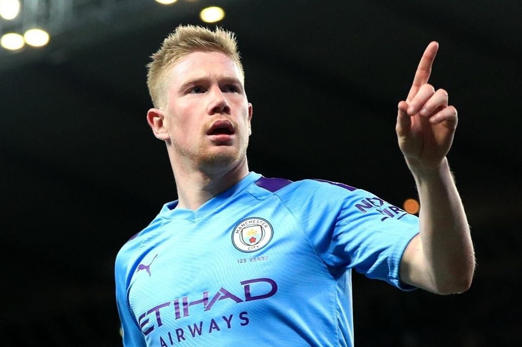 Xavi: 'De Bruyne la tien ve hay nhat the gioi' hinh anh