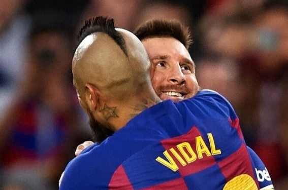 Vidal: 'Messi la nguoi ngoai hanh tinh' hinh anh