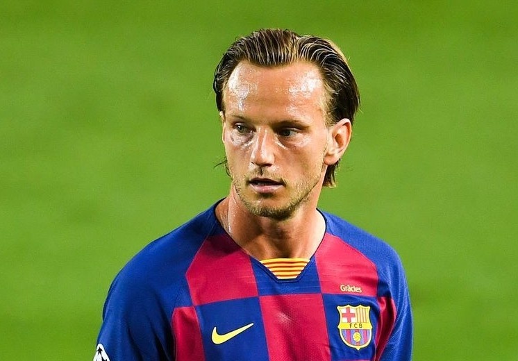 Barca chia tay Ivan Rakitic hinh anh