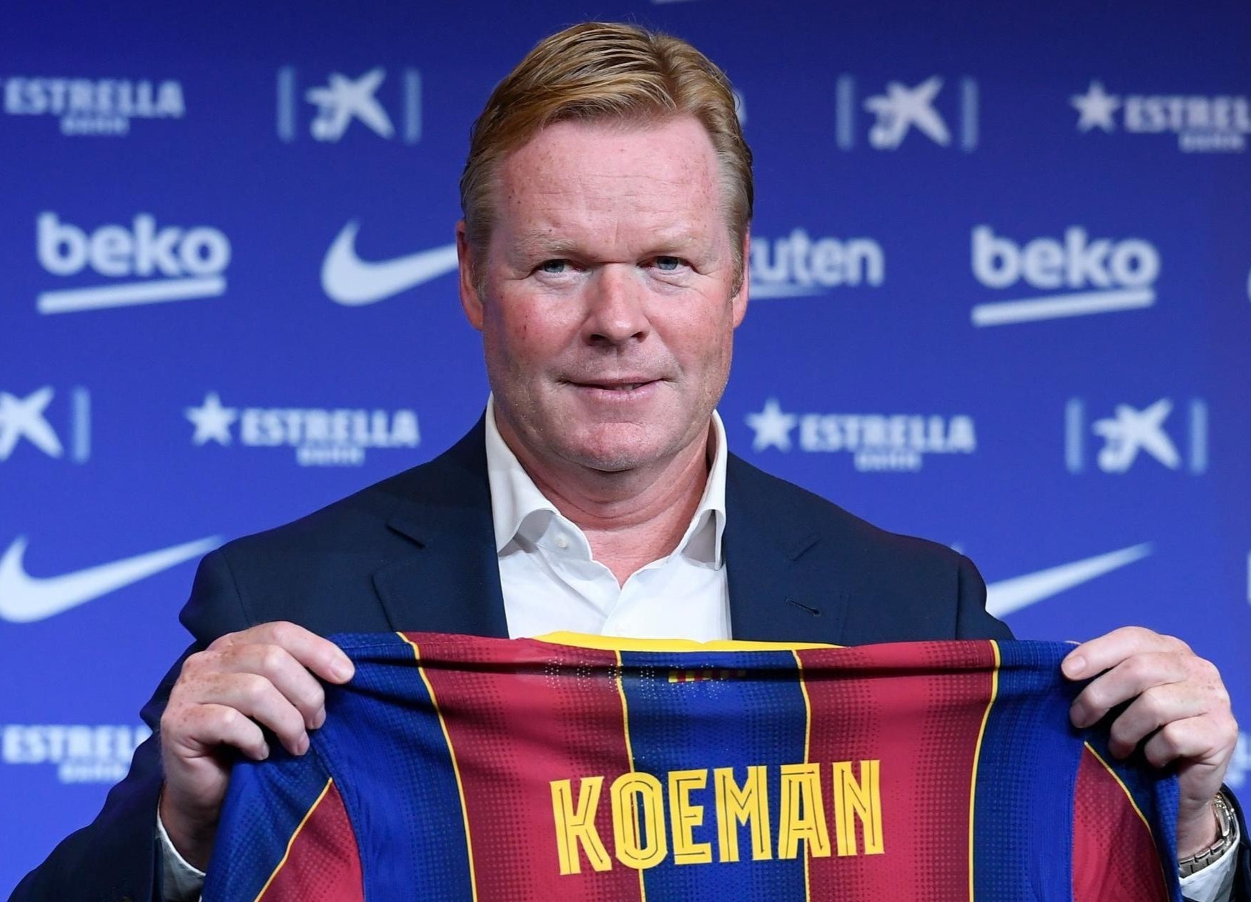 HLV Koeman cai to ban huan luyen Barca hinh anh