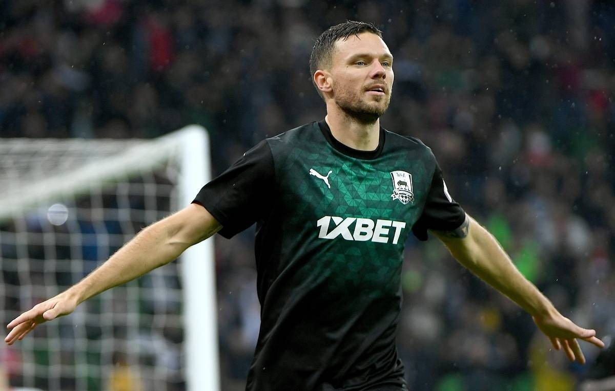 4 duong chuyen mot cham xuyen thung hang thu hinh anh