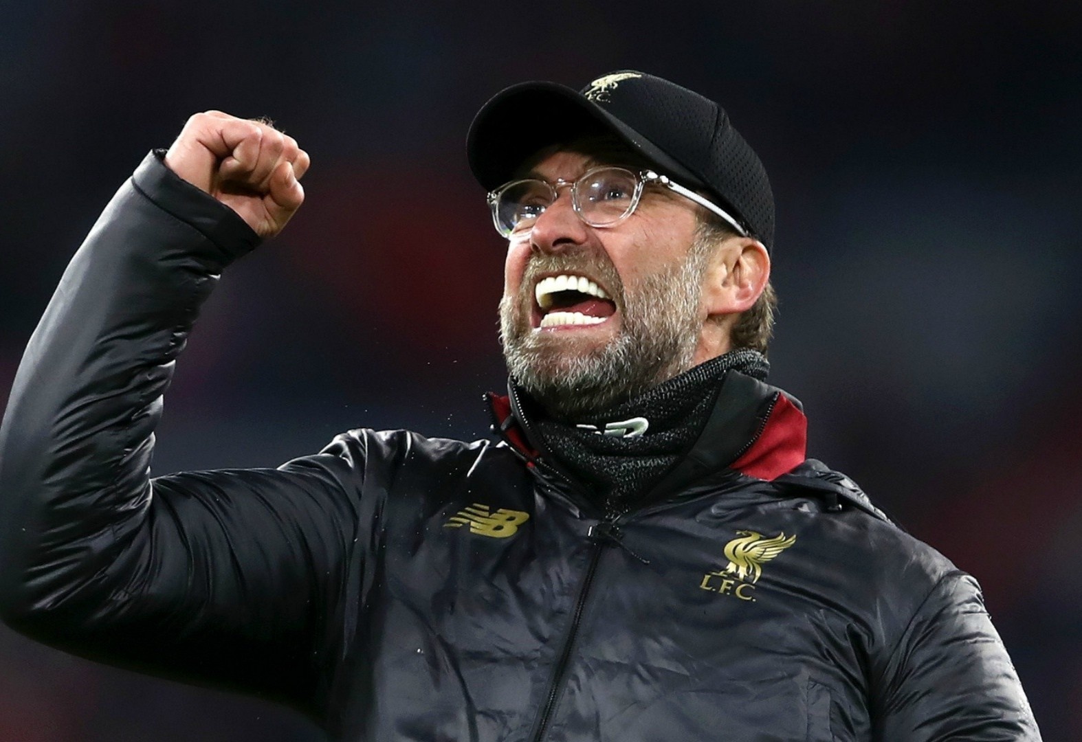 HLV Klopp dap tra khi bi huyen thoai MU che bai hinh anh