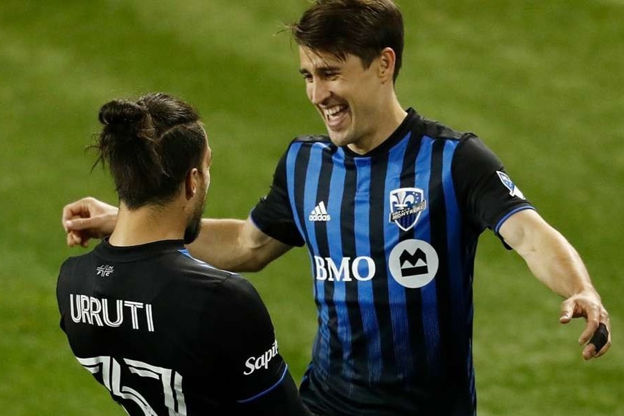 Krkic re bong qua 2 cau thu va ghi ban o khoang cach 30 m hinh anh