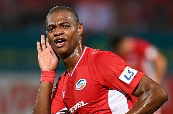 'CLB Viettel chiem the thuong phong o cuoc dua vo dich' hinh anh