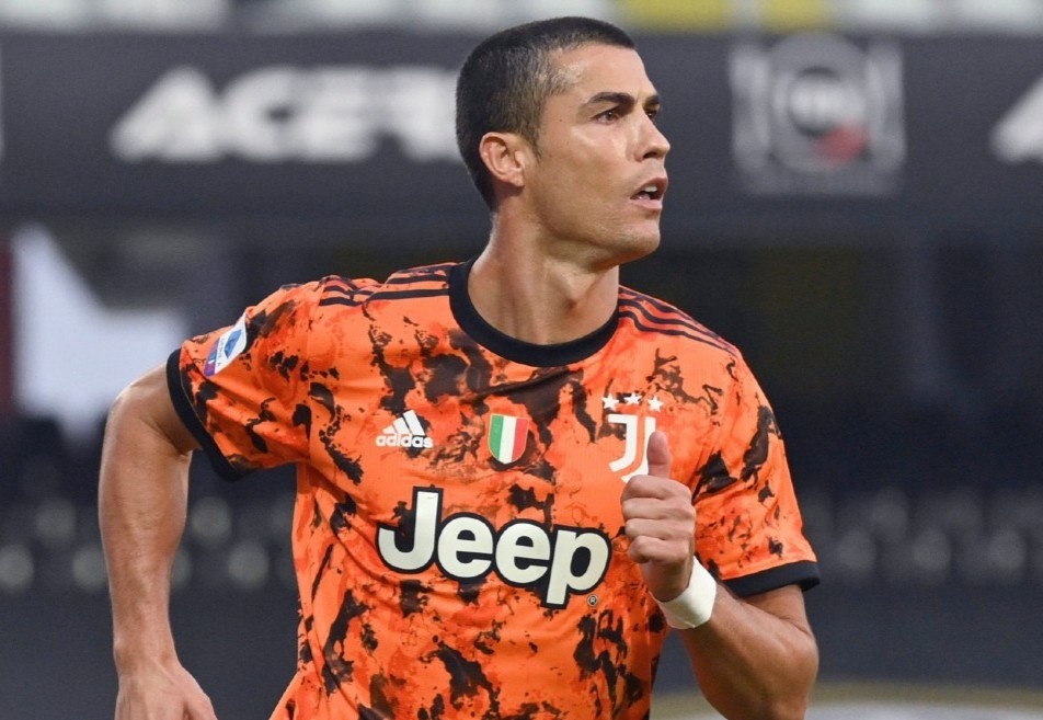 Ronaldo ghi dau an trong ngay Juventus thang dam hinh anh