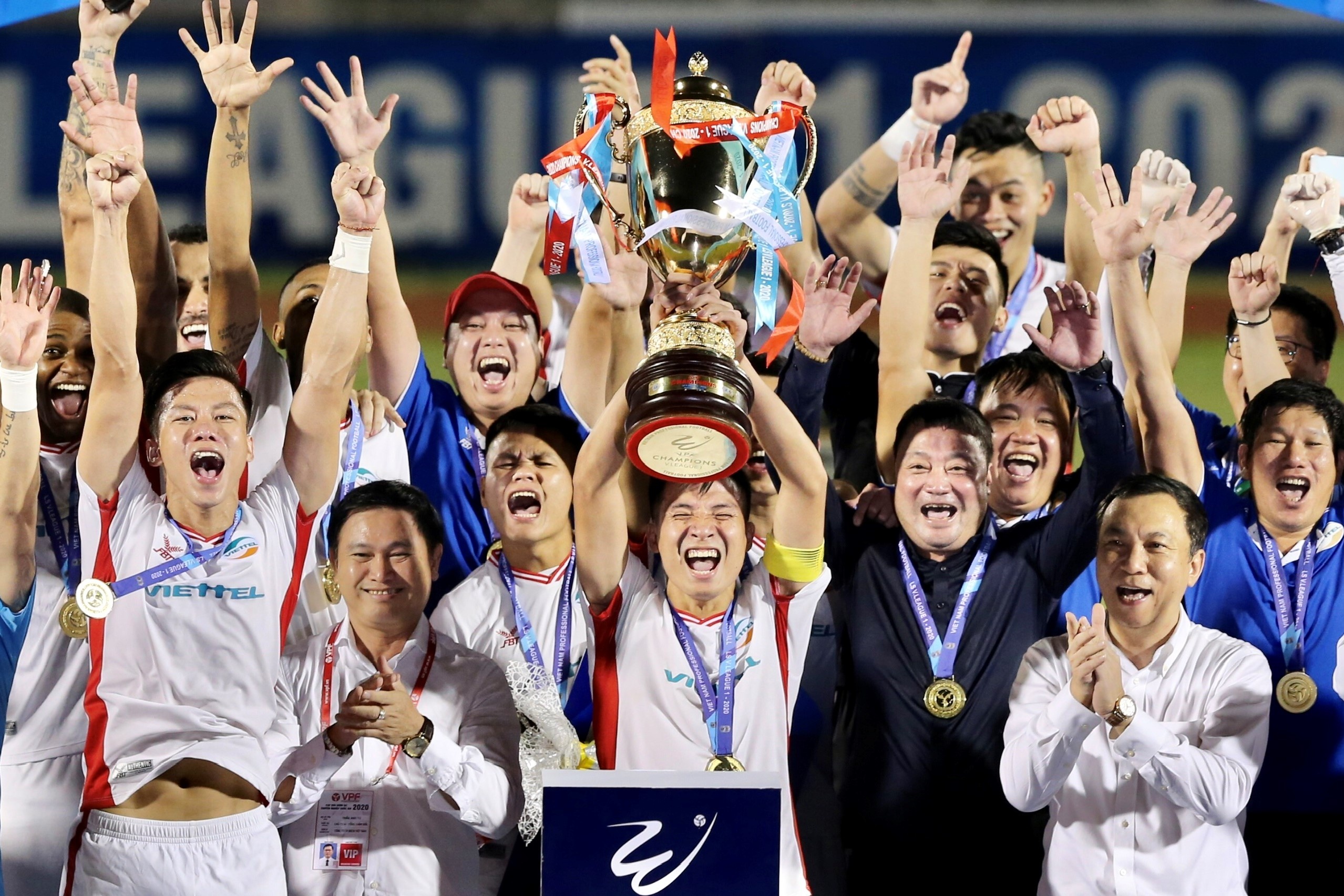 CLB Viettel vo dich V.League 2020 hinh anh