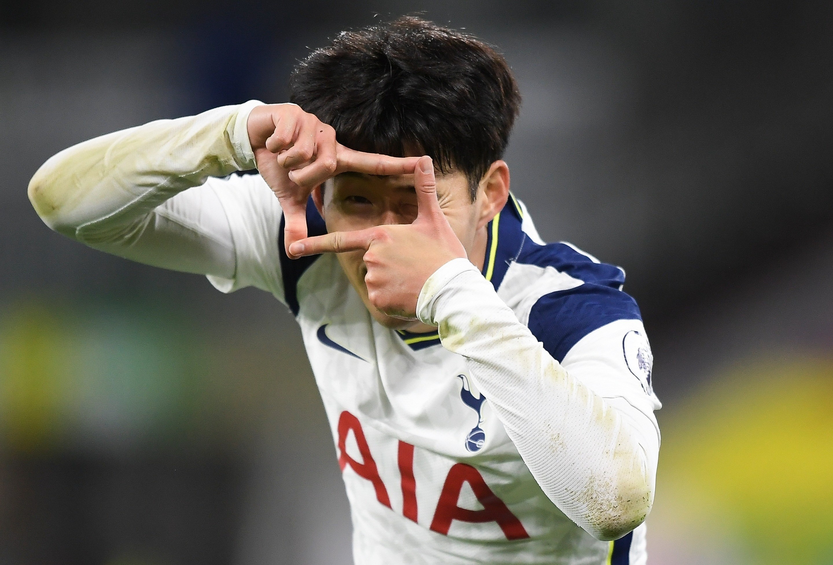 Son Heung-min duoc vinh danh o Premier League hinh anh