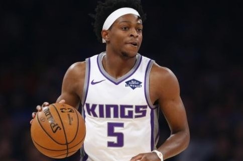 4 ngoi sao NBA duoc trao muc luong hon 100 trieu USD hinh anh