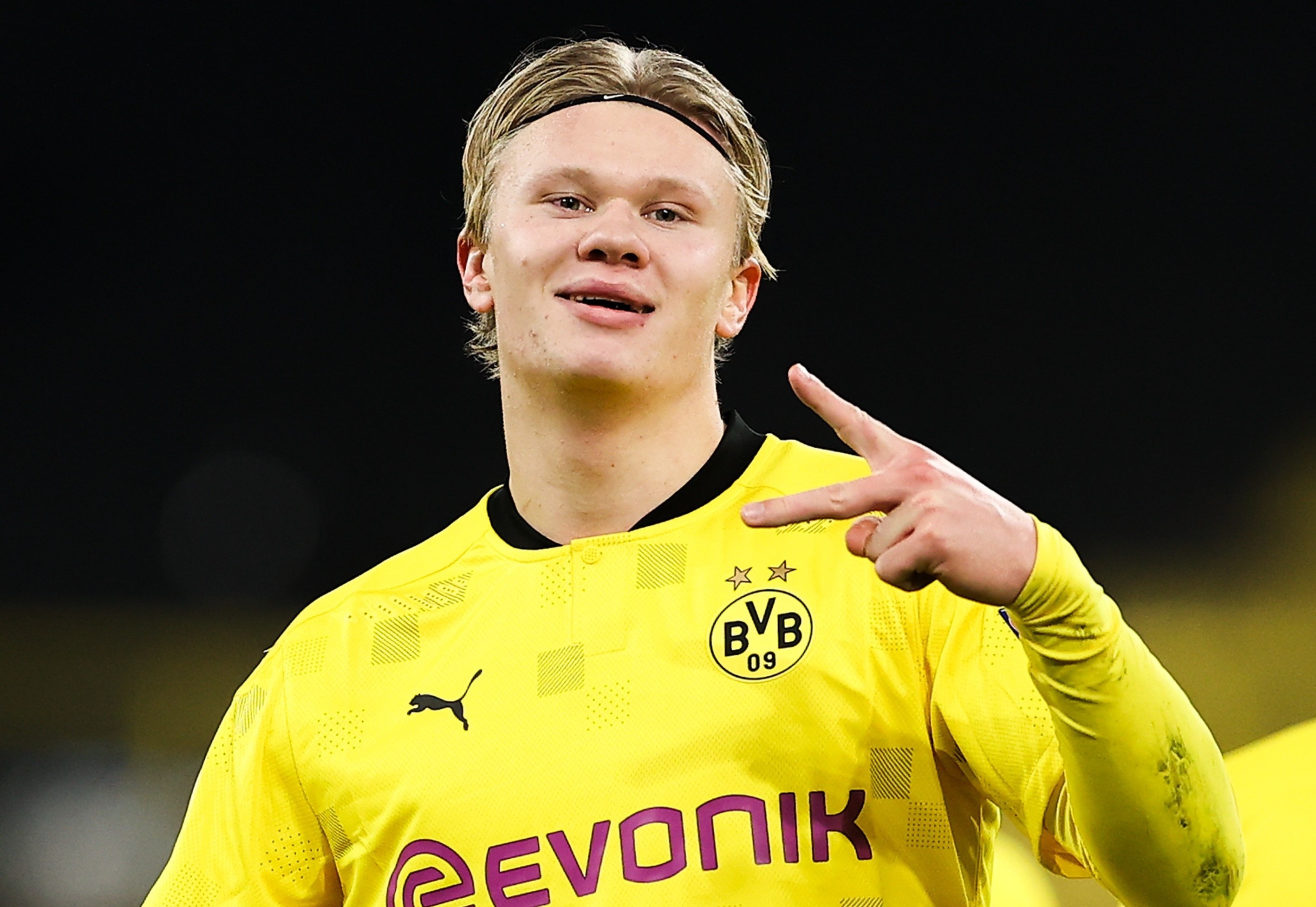 Haaland vao top 10 cau thu dat nhat the gioi hinh anh