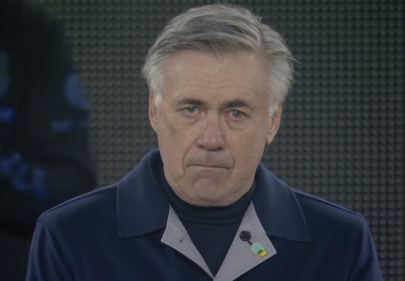 HLV Ancelotti khoc vi Diego Maradona hinh anh