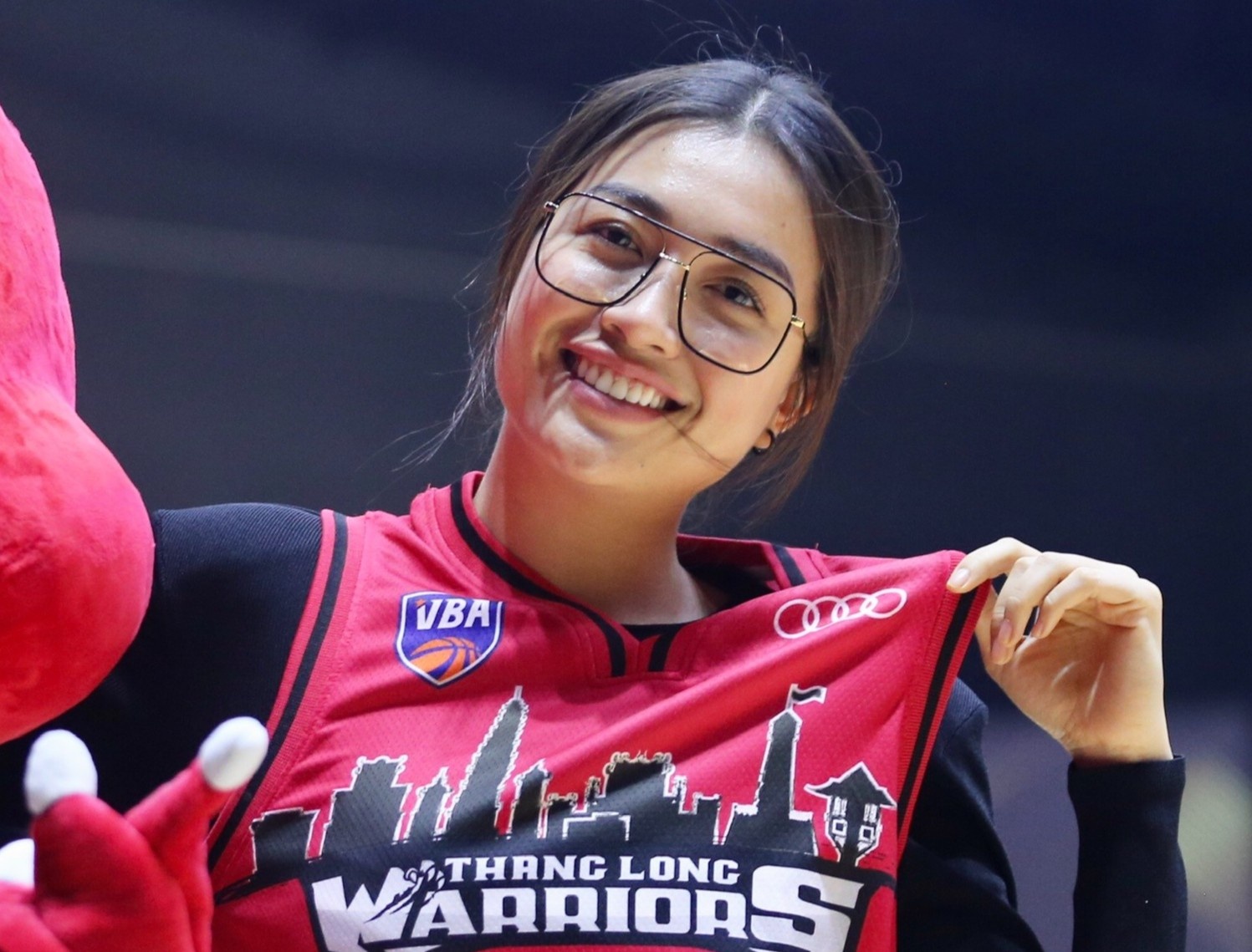 A hau Le Hang chung kien cau thu TL Warriors guc nga hinh anh