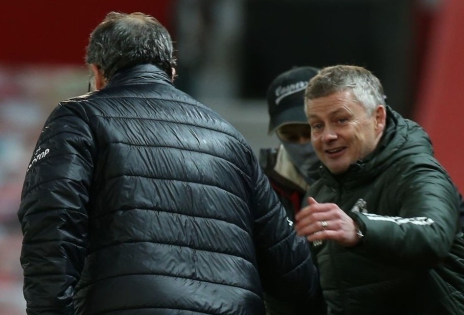 Cam xuc trai nguoc cua Solskjaer va Bielsa hinh anh