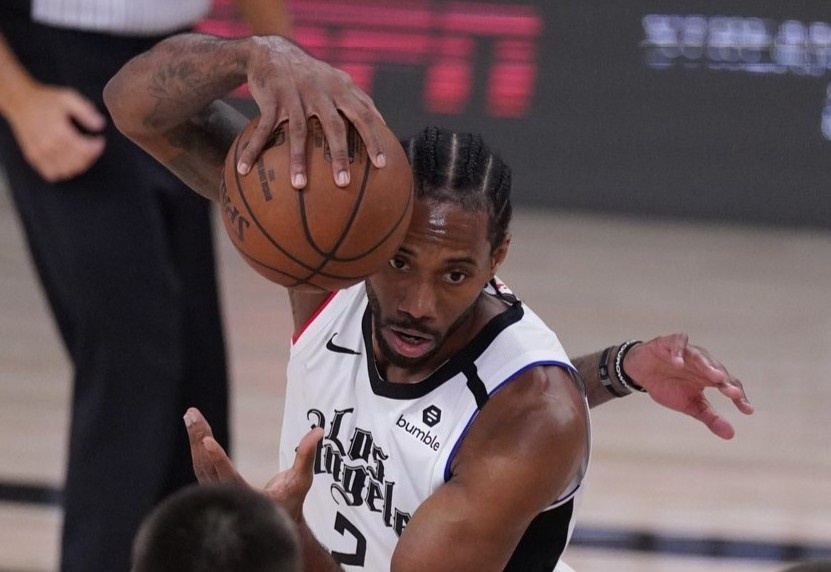 Ban tay to qua co cua ngoi sao NBA hinh anh